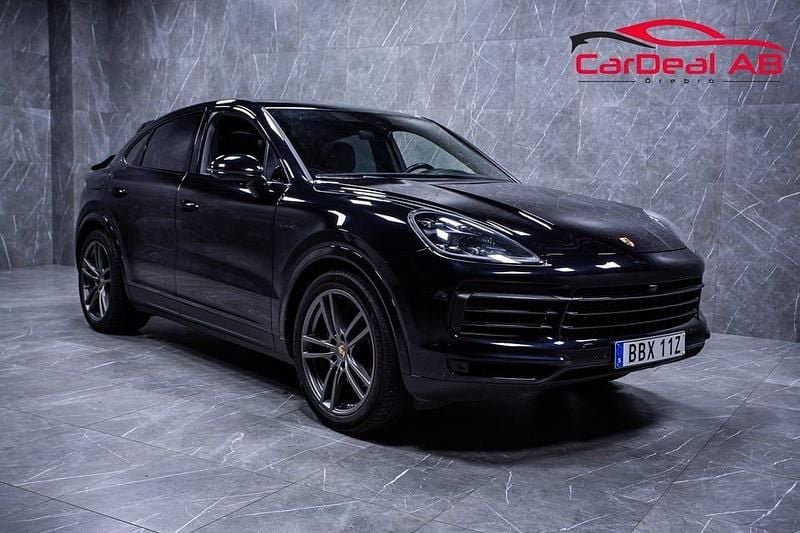 Svart Begagnad 2022 Porsche Cayenne Sport SUV | 749 800 kr - Bild 1/4