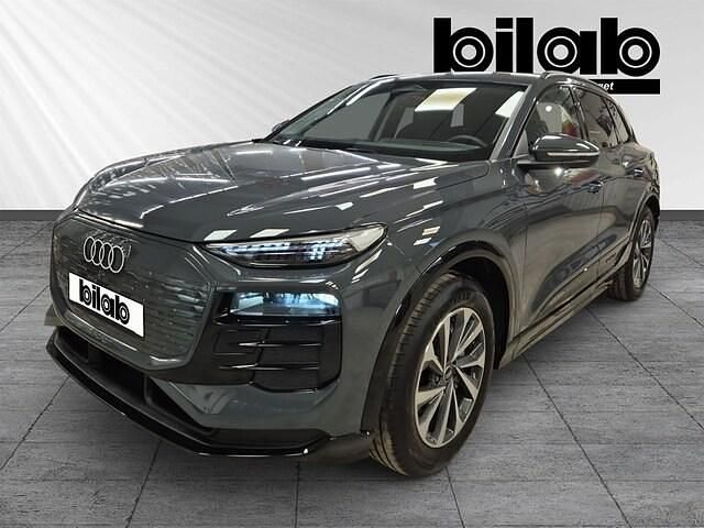Begagnad Audi Q6 e-tron Proline 185 kW (252 HK) 2025 Grå SUV