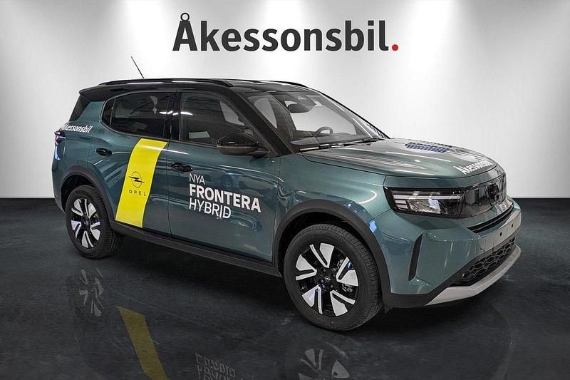 Khaki green (metallic) Ny 2025 Opel Frontera SUV | 358 790 kr - Bild 1/4