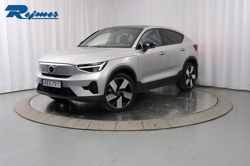 Silver (silver dawn metallic) Begagnad 2022 Volvo C40 Ultimate SUV | 379 900 kr (Marknadspris) - Bild 1/4