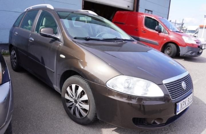 Brun Begagnad 2006 Fiat Croma Dynamic Halvkombi | 10 000 kr - Bild 1/1