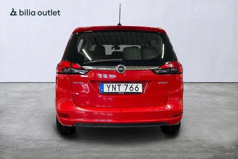 Begagnad Opel Zafira 150 HK (110 kW) 2017 Röd Minibuss
