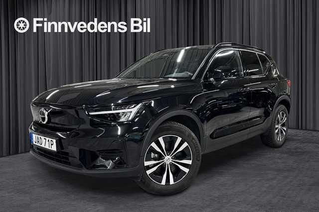 Svart Begagnad 2022 Volvo XC40 Core SUV | 359 000 kr - Bild 1/4