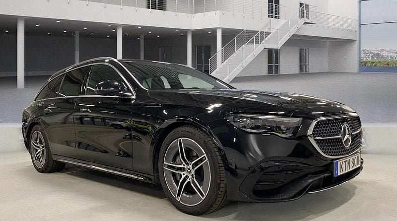 Svart Begagnad 2024 Mercedes E300 Premium Kombi | 659 000 kr (Bra pris) - Bild 1/4