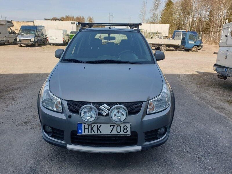 Begagnad Suzuki SX4 120 HK (88 kW) 2008 Grå Halvkombi
