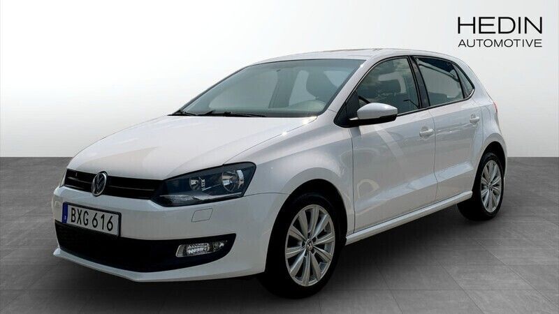 Vit (white) Begagnad 2014 VW Polo Halvkombi | 79 900 kr (Marknadspris) - Bild 1/4