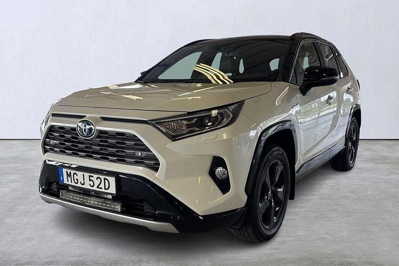 Vit Begagnad 2019 Toyota RAV4 Hybrid SUV | 285 000 kr (Marknadspris) - Bild 1/4