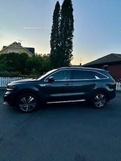 Grå Begagnad 2022 Kia Sorento Advance SUV | 450 000 kr (Marknadspris) - Bild 1/4