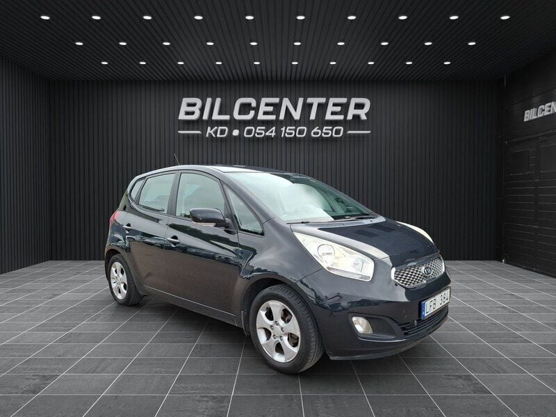 Svart Begagnad 2010 Kia Venga Comfort Halvkombi | 59 900 kr (Lite dyr) - Bild 1/4