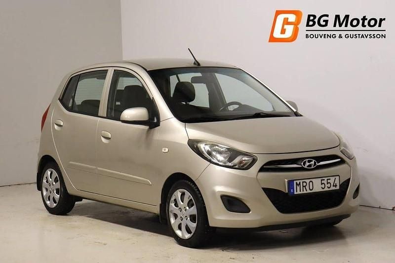 Brun Begagnad 2011 Hyundai i10 Premium Halvkombi | 44 900 kr (Marknadspris) - Bild 1/4