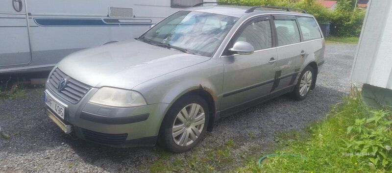 Grå Begagnad 2005 VW Passat Kombi | 12 000 kr - Bild 1/4