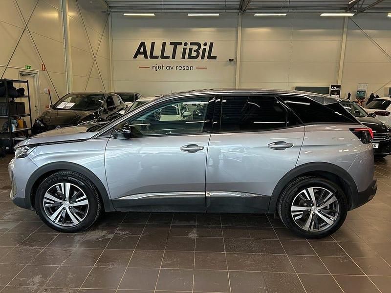 Begagnad Peugeot 3008 Allure 131 HK (96 kW) 2022 Grå SUV
