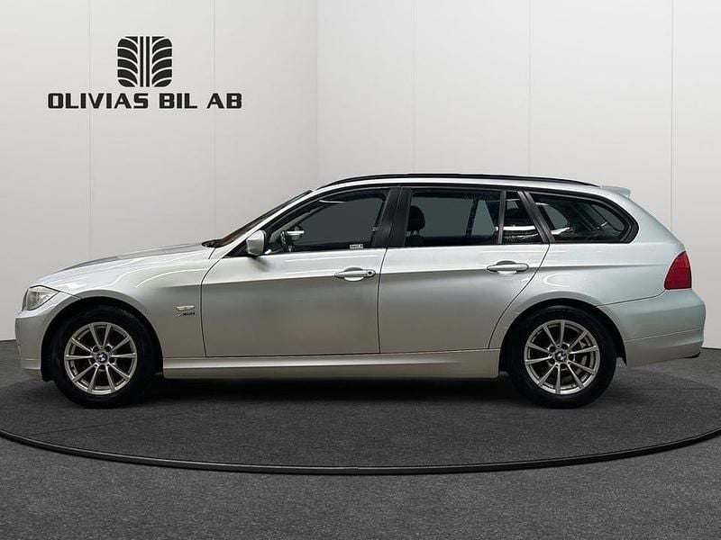 Begagnad BMW 320 Comfort Edition 184 HK (135 kW) 2011 Grå Kombi