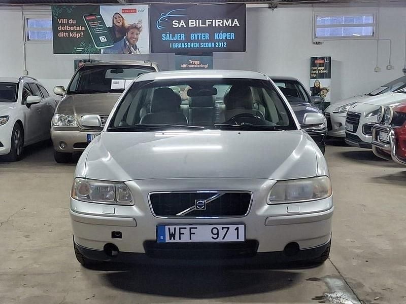 Begagnad Volvo S60 Business Edition 170 HK (125 kW) 2004 Ljusgrå Sedan