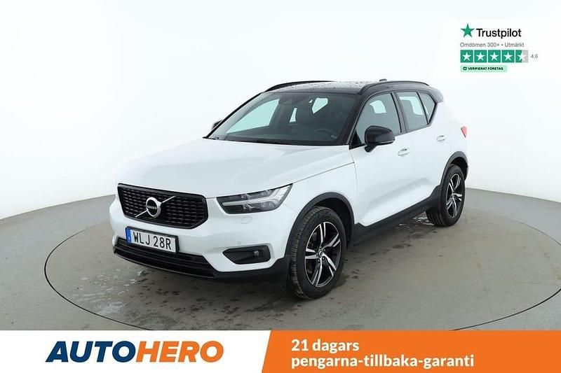 Vit Begagnad 2020 Volvo XC40 R-Design SUV | 374 000 kr (Dyr) - Bild 1/4