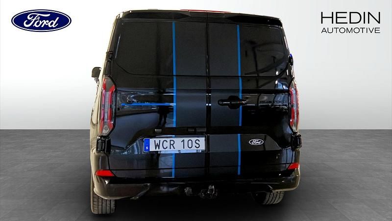 Ny Ford E-Transit 2026 Svart Van