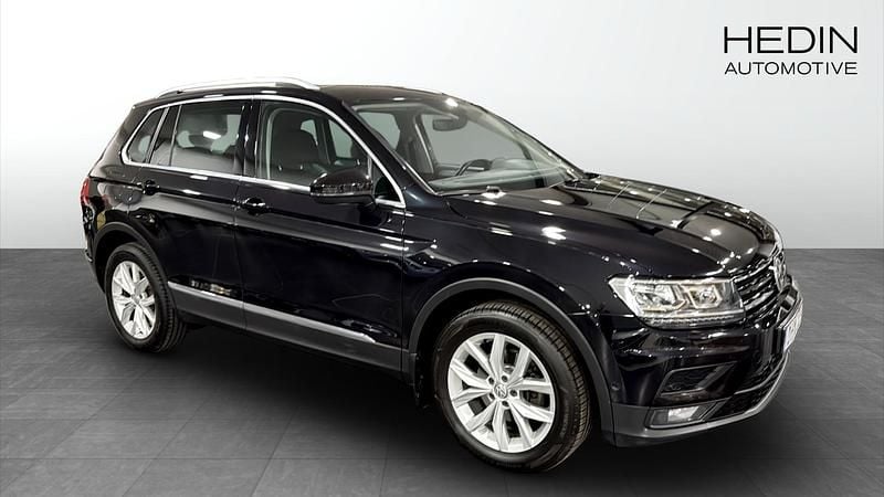 Begagnad VW Tiguan 150 HK (110 kW) 2018 Svart metallic SUV