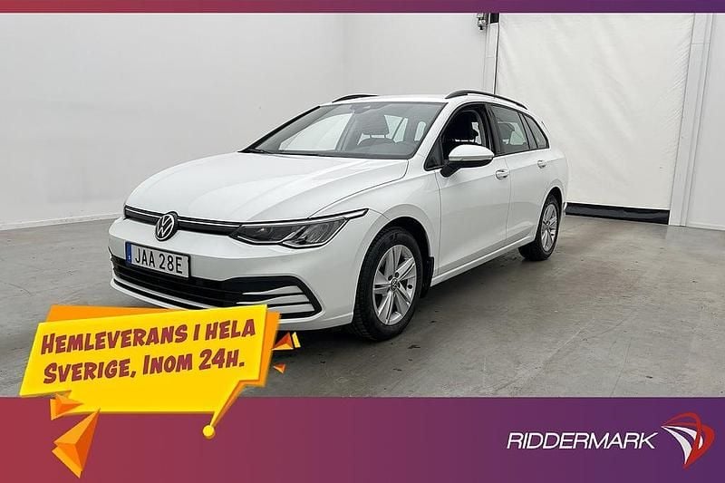 Vit Begagnad 2022 VW Golf VIII Kombi | 219 800 kr (Marknadspris) - Bild 1/3