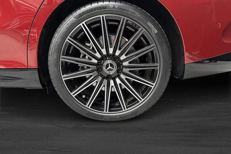 Ny Mercedes CLA 250+ AMG line Plus 200 kW (272 HK) 2025 Röd Sedan