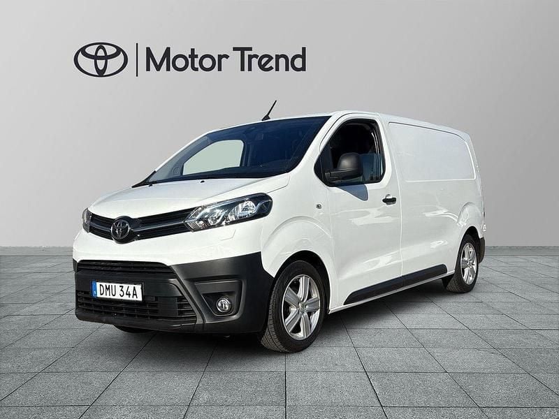 Vit Begagnad 2021 Toyota Proace Comfort Van | 219 900 kr (Bra pris) - Bild 1/4