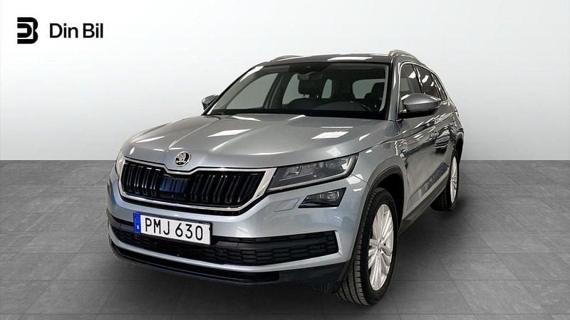 Grå Begagnad 2018 Skoda Kodiaq Style SUV | 239 900 kr (Marknadspris) - Bild 1/4