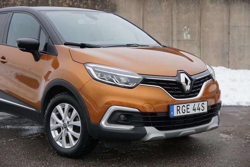 Begagnad Renault Captur Intens 90 HK (66 kW) 2019 Orange SUV