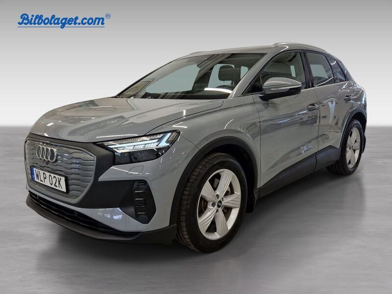 Grå Begagnad 2022 Audi Q4 e-tron SUV | 389 500 kr (Marknadspris) - Bild 1/4