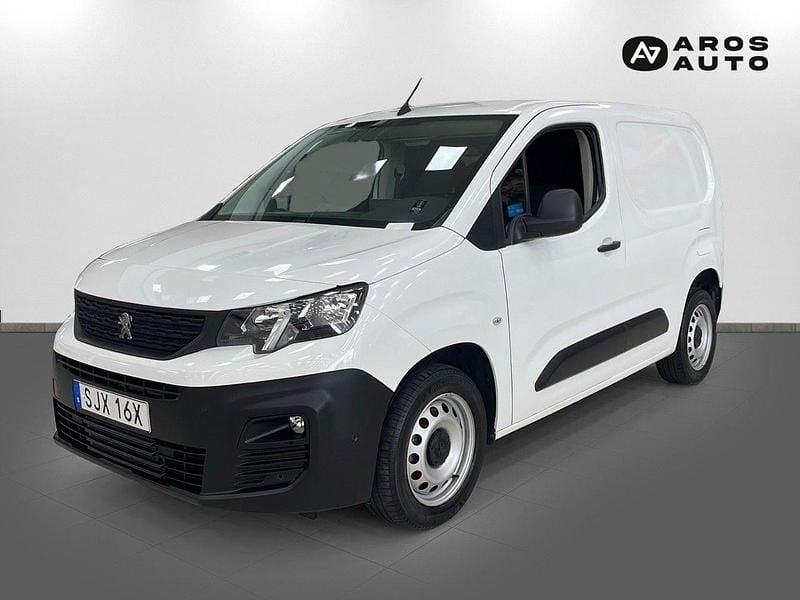 Vit Begagnad 2020 Peugeot Partner Minibuss | 129 900 kr (Bra pris) - Bild 1/4
