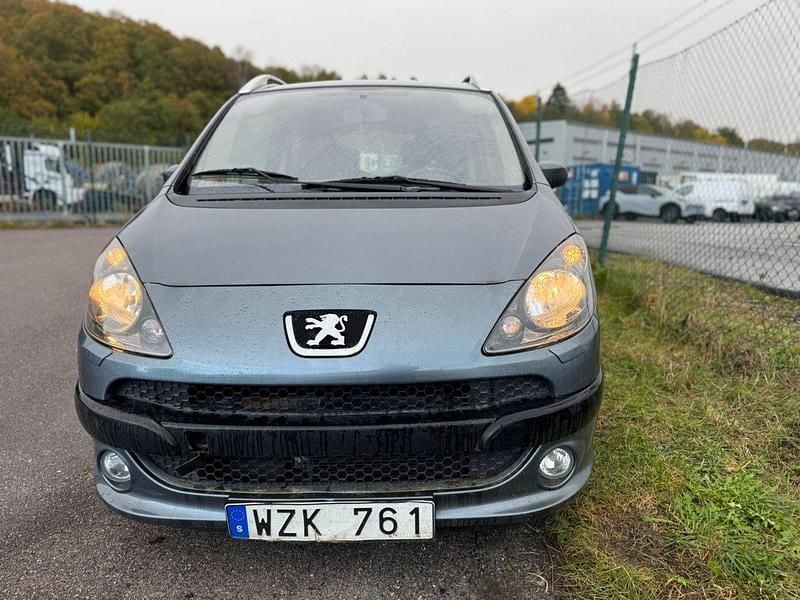 Grå Begagnad 2006 Peugeot 1007 Sport Halvkombi | 11 000 kr - Bild 1/4