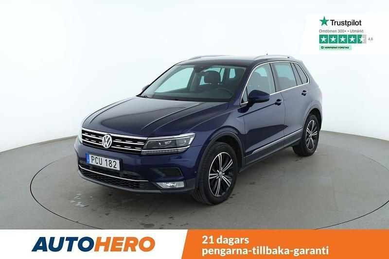 Mörkblå Begagnad 2017 VW Tiguan Highline SUV | 209 000 kr (Marknadspris) - Bild 1/4