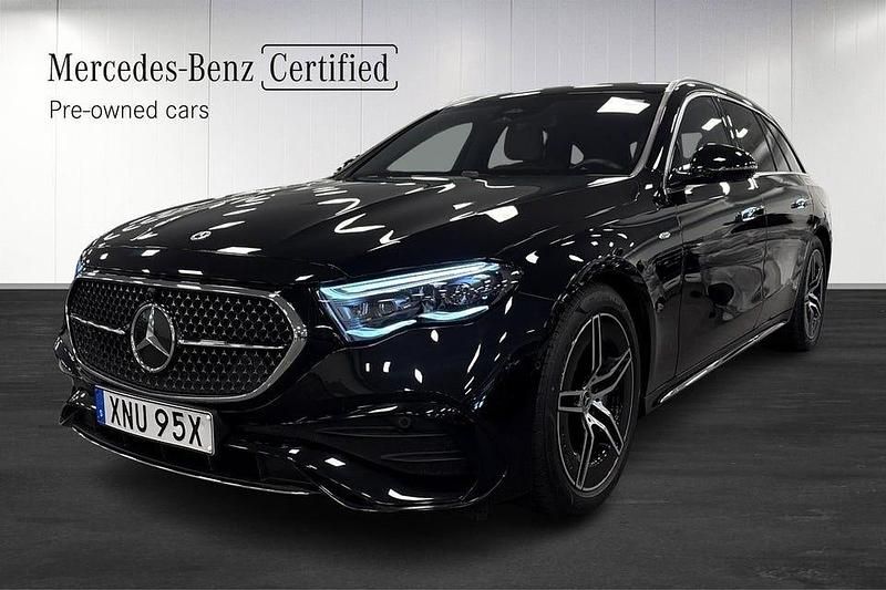 Svart Begagnad 2025 Mercedes E300 AMG Kombi | 689 000 kr (Marknadspris) - Bild 1/4