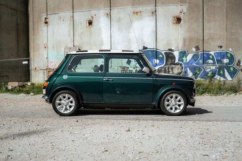 Grön Begagnad 1998 Mini Cooper Halvkombi | 250 000 kr - Bild 1/4