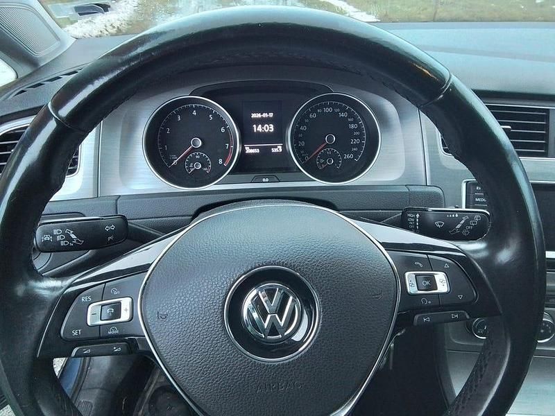 Begagnad VW Golf VII 105 HK (77 kW) 2015