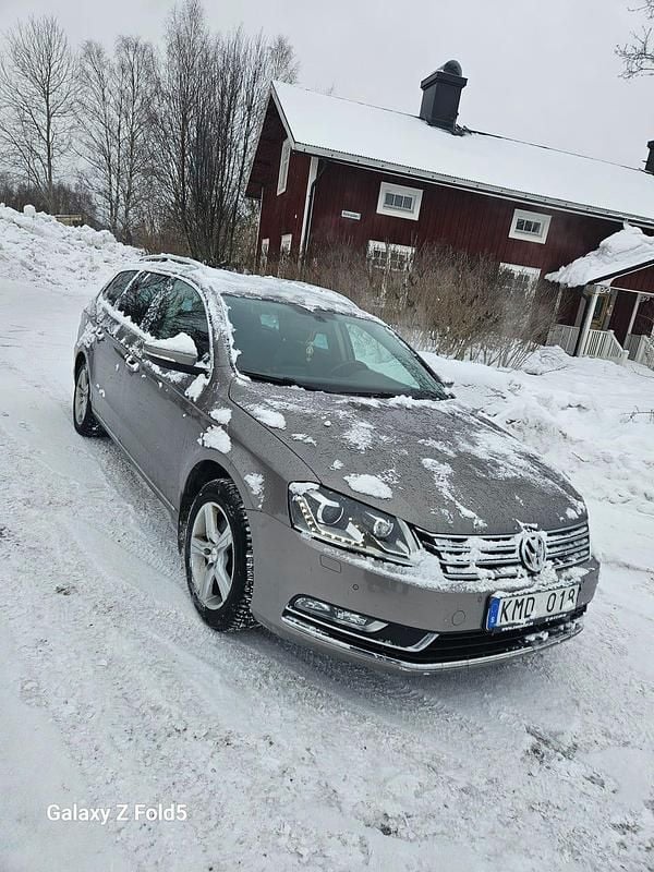 Begagnad 2012 VW Passat Kombi | 35 000 kr (Superpris) - Bild 1/4