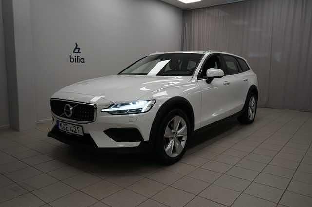 Vit Begagnad 2019 Volvo V60 CC SE Kombi | 289 900 kr (Marknadspris) - Bild 1/3