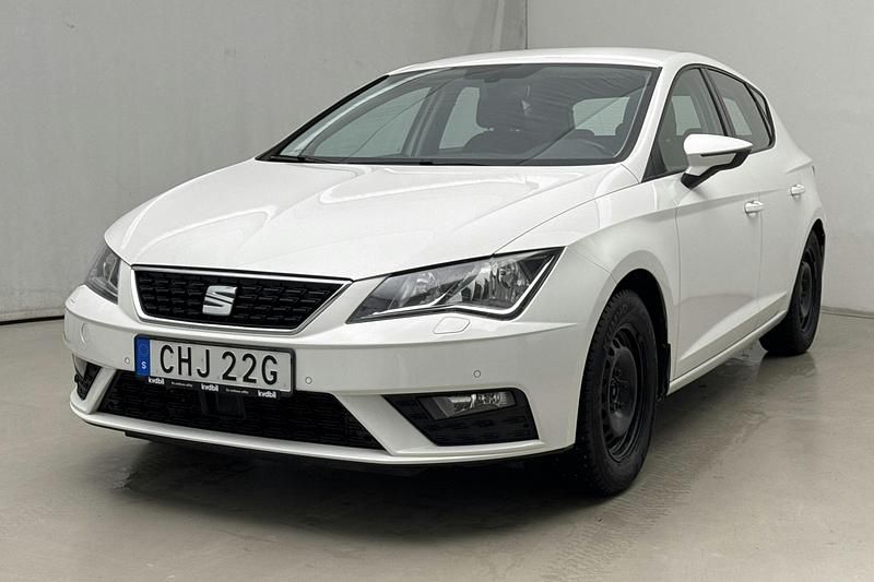 Vit Begagnad 2019 Seat Leon | 81 900 kr (Bra pris) - Bild 1/4