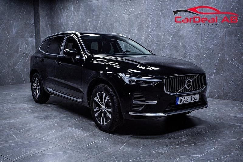 Svart Begagnad 2022 Volvo XC60 Core SUV | 378 800 kr (Bra pris) - Bild 1/4
