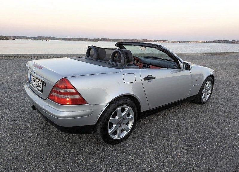 Begagnad 1998 Mercedes SLK230 Cab | 99 000 kr (Lite dyr) - Bild 1/4