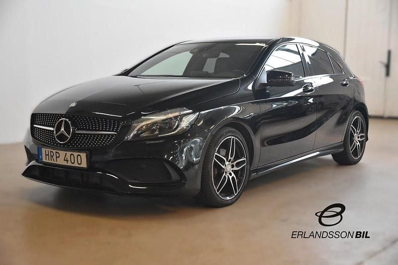 Svart Begagnad 2016 Mercedes A180 AMG Halvkombi | 174 900 kr (Marknadspris) - Bild 1/4
