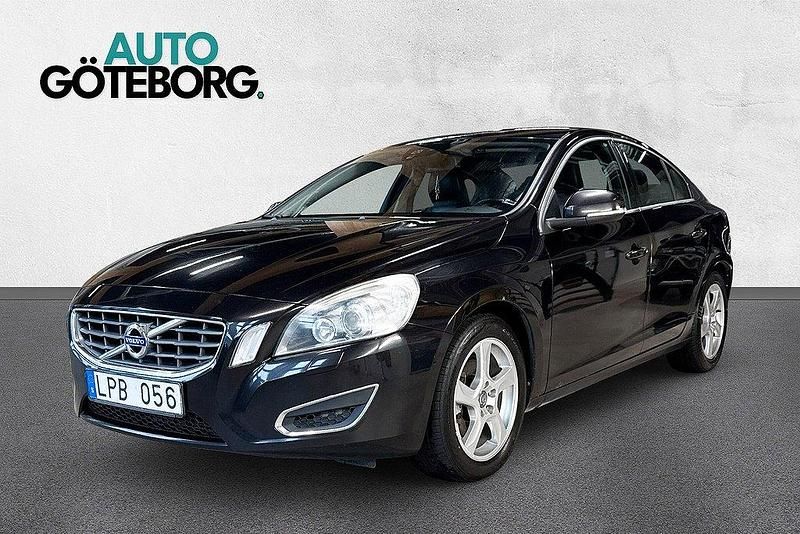 Svart (svart metallic) Begagnad 2011 Volvo S60 Summum Sedan | 59 900 kr (Dyr) - Bild 1/3