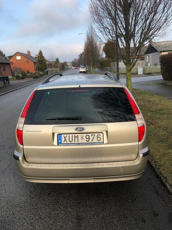 Begagnad Ford Mondeo 145 HK (106 kW) 2006 Kombi