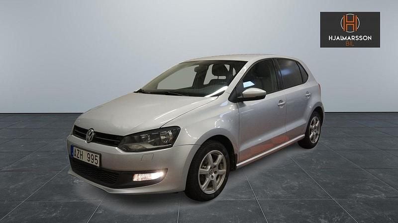 Silver Begagnad 2013 VW Polo Halvkombi | 79 900 kr (Bra pris) - Bild 1/4