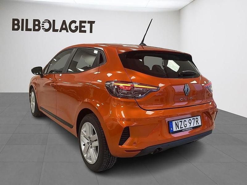 Begagnad Renault Clio V Evolution 91 HK (66 kW) 2024 Orange Halvkombi