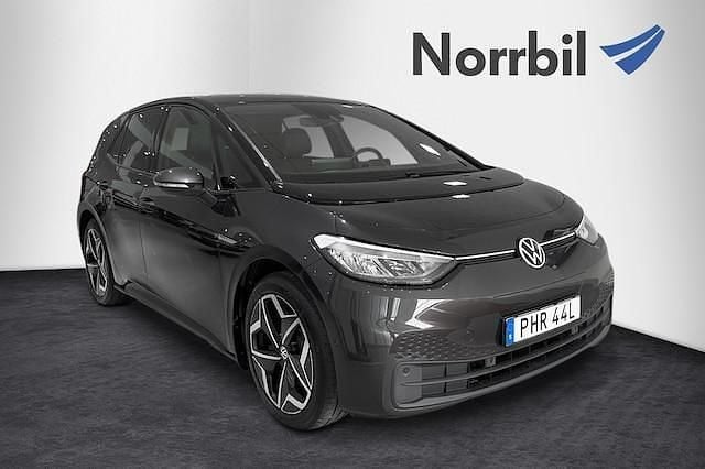 Mörkgrå (mangan grey metallic blac) Begagnad 2022 VW ID.3 Pro Halvkombi | 379 000 kr - Bild 1/4