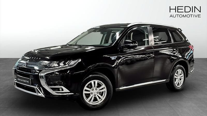Begagnad Mitsubishi Outlander P-HEV 2020 Svart SUV