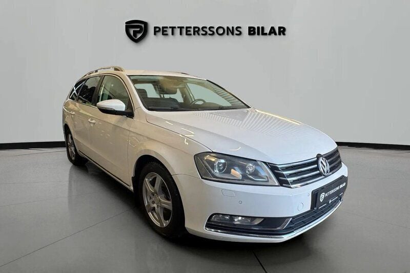 Vit Begagnad 2012 VW Passat GT Kombi | 69 900 kr (Bra pris) - Bild 1/4