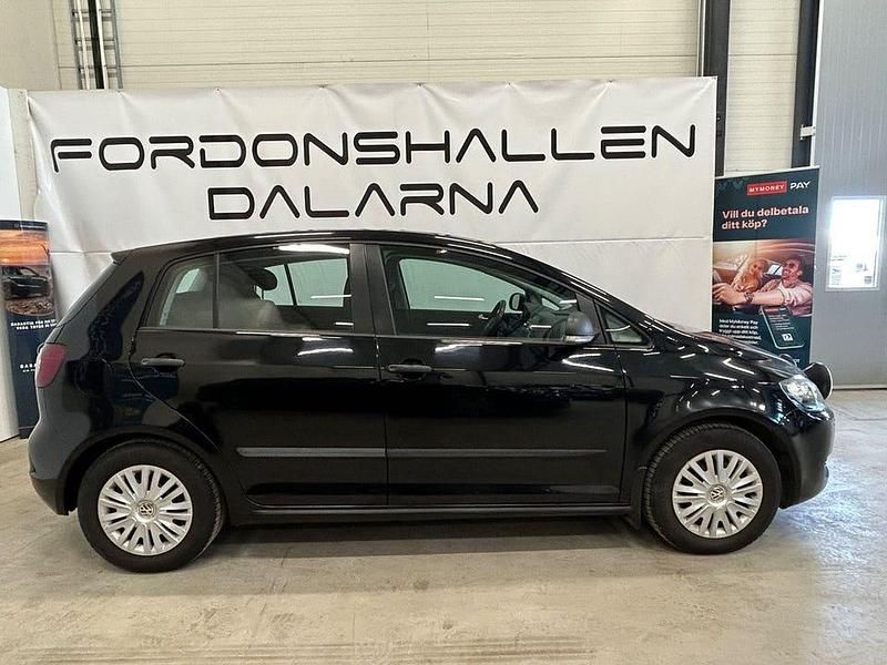 Begagnad VW Golf Plus Cross 105 HK (77 kW) 2010 Svart Minibuss
