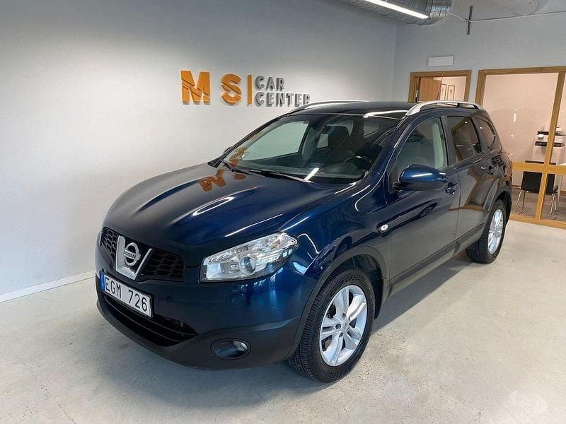 Mörkblå Begagnad 2012 Nissan Qashqai +2 SUV | 79 800 kr (Marknadspris) - Bild 1/4