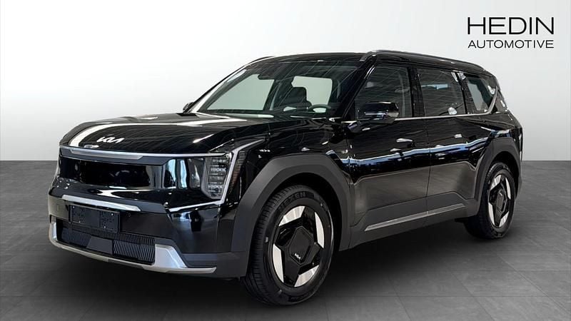 Svart (black) Ny 2025 Kia EV9 SUV | 701 900 kr - Bild 1/4