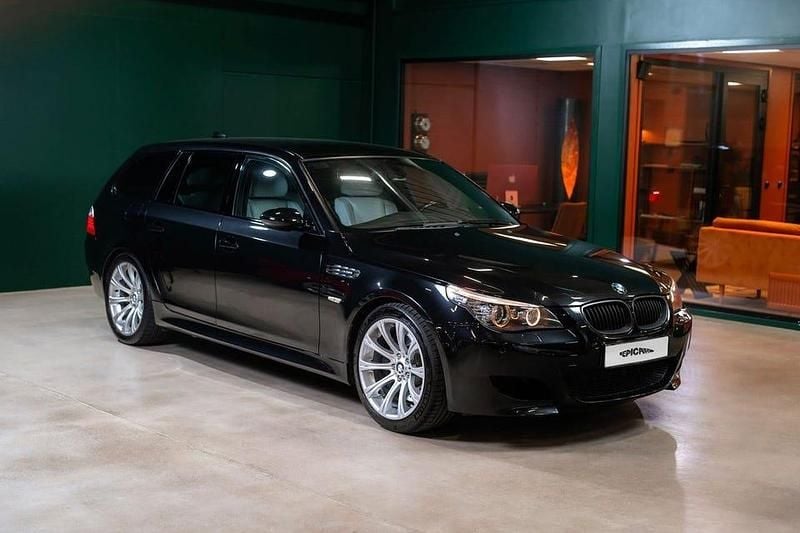 Begagnad BMW M5 Shadowline 507 HK (372 kW) 2007 Svart Kombi